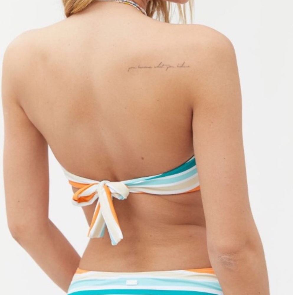 🐬 {FINAL SALE} UO x ROXY Bandeau Bikini Top - Picture 2 of 7